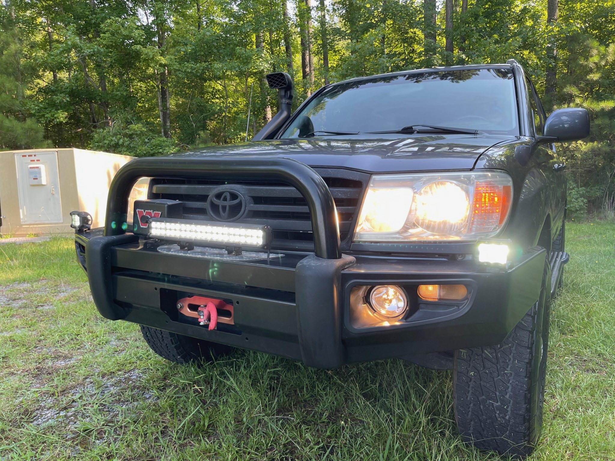 2006 Toyota Land Cruiser UZJ100 with ARB Lockers