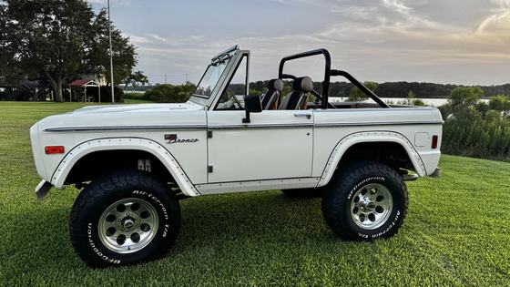 1977 Ford Bronco by BroncLove