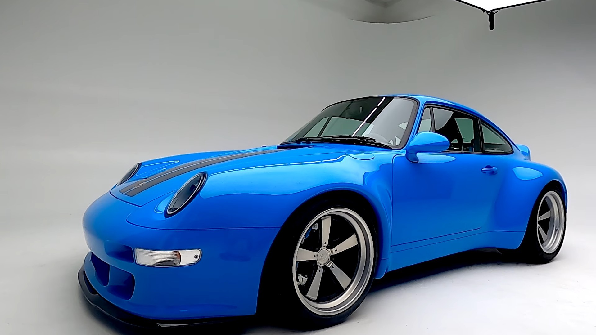 Gunther Werks 400R Mexico Blue Porsche 993