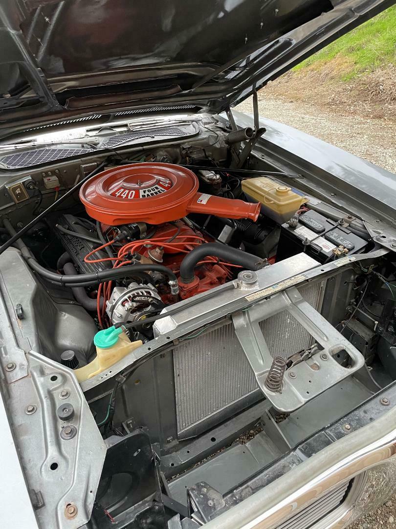 400ci V8 1974 Dodge Charger