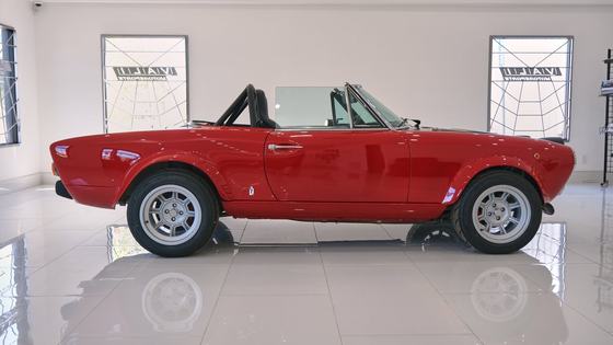 1980 Fiat 124 Spider by Valimotorsports