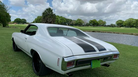 Chevrolet Chevelle with Corvette LS3 and Camaro ZL1 Seats