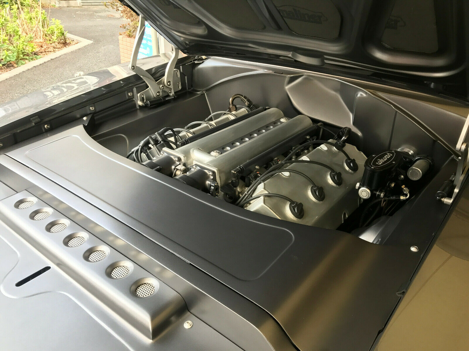 667hp Hemi V8 1970 Dodge Charger Restomod