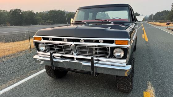 1977 Ford F-250 Custom Highboy Crew Cab 4×4