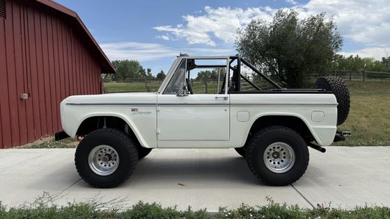 1977 Ford Bronco by Ameliaguidi