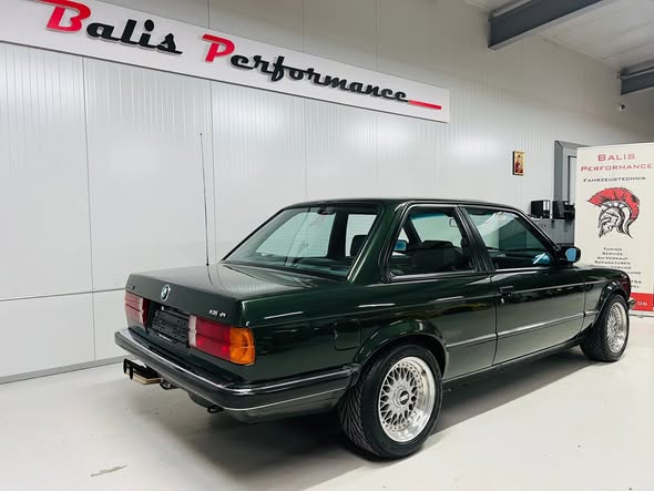 BMW E30 Hartge H35-24 with M88/3 Engine