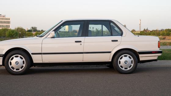 1991 BMW 318i Sedan with Detailed Restoration