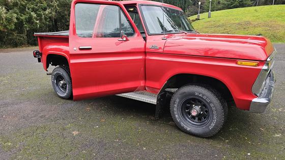 1977 Ford F-150 Custom Flareside 4x4