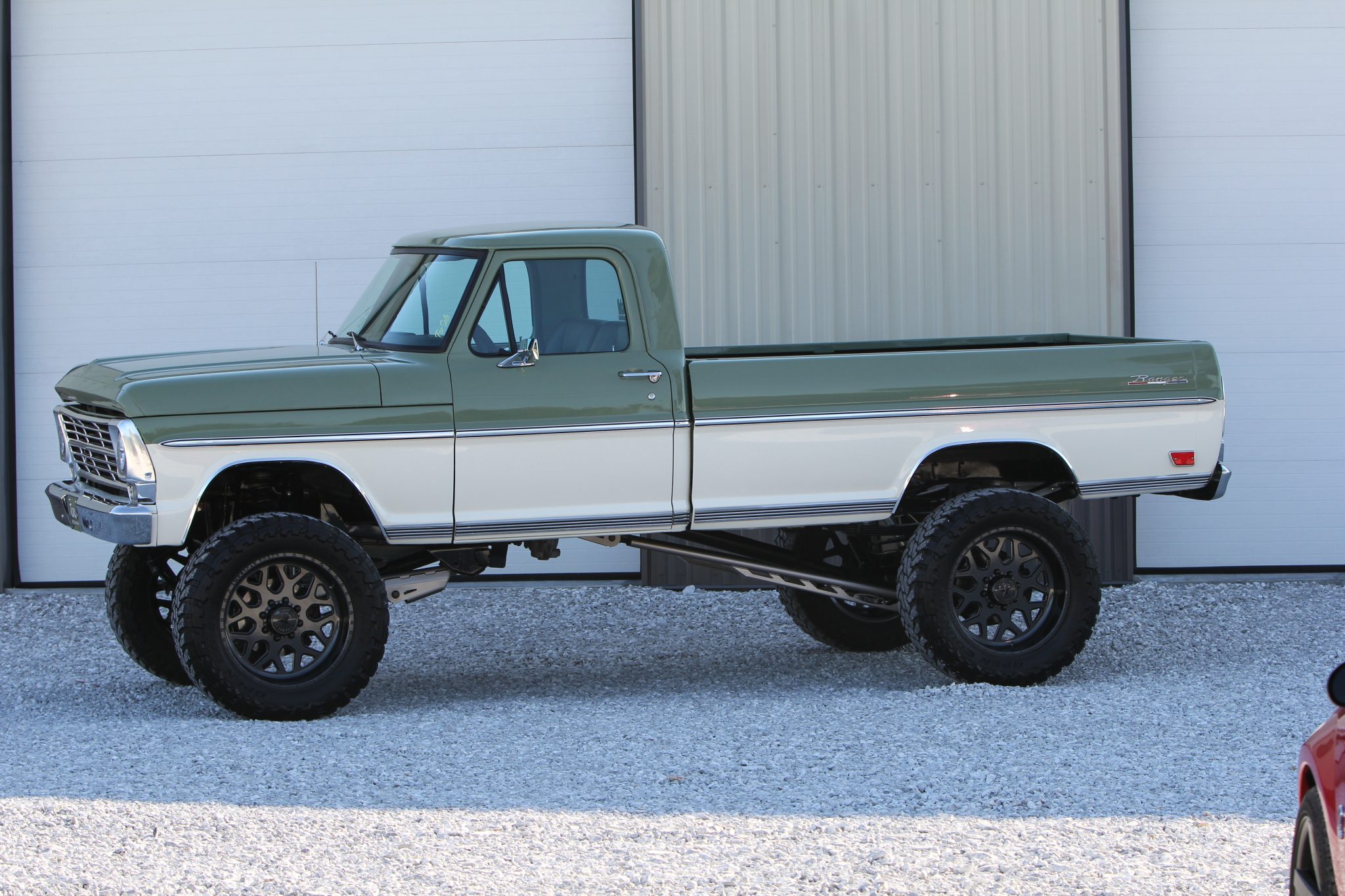 Boss V8-Powered 1969 Ford F-100 Ranger