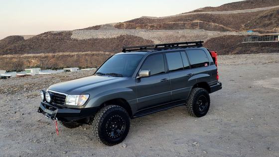 2000 Toyota Land Cruiser UZJ100