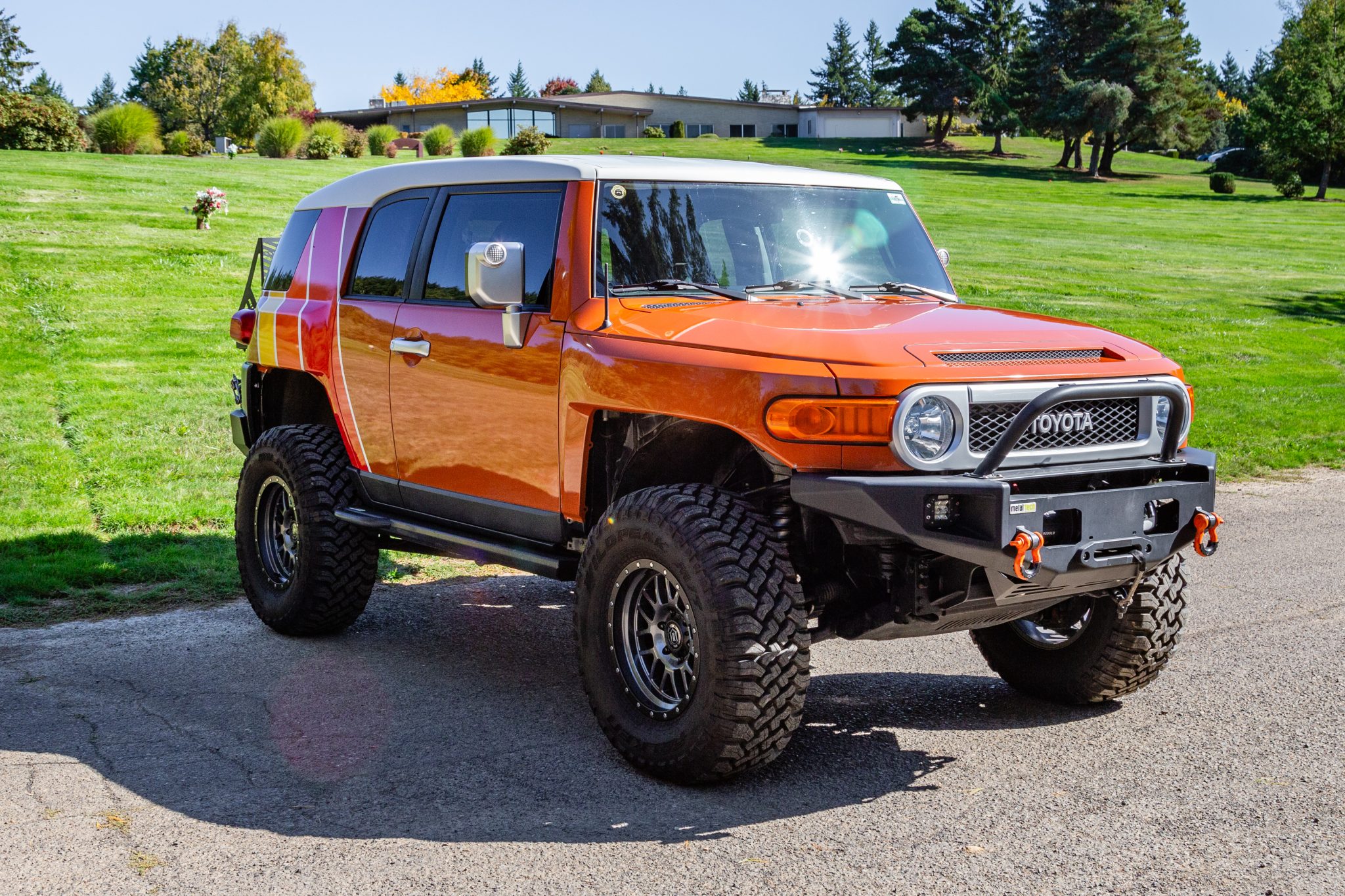 Modified 2007 Toyota FJ Cruiser with Lift and Icon Wheels