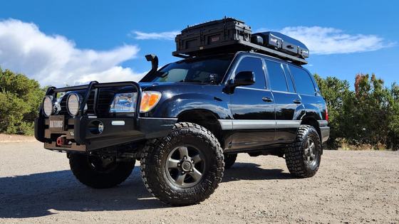 Modified Toyota Land Cruiser UZJ100