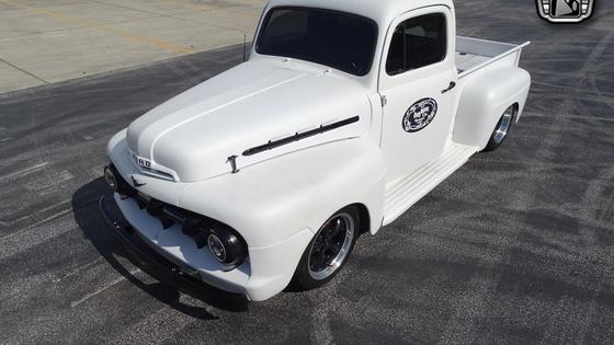 Coyote V8-Powered 1952 Ford F-1 Restomod