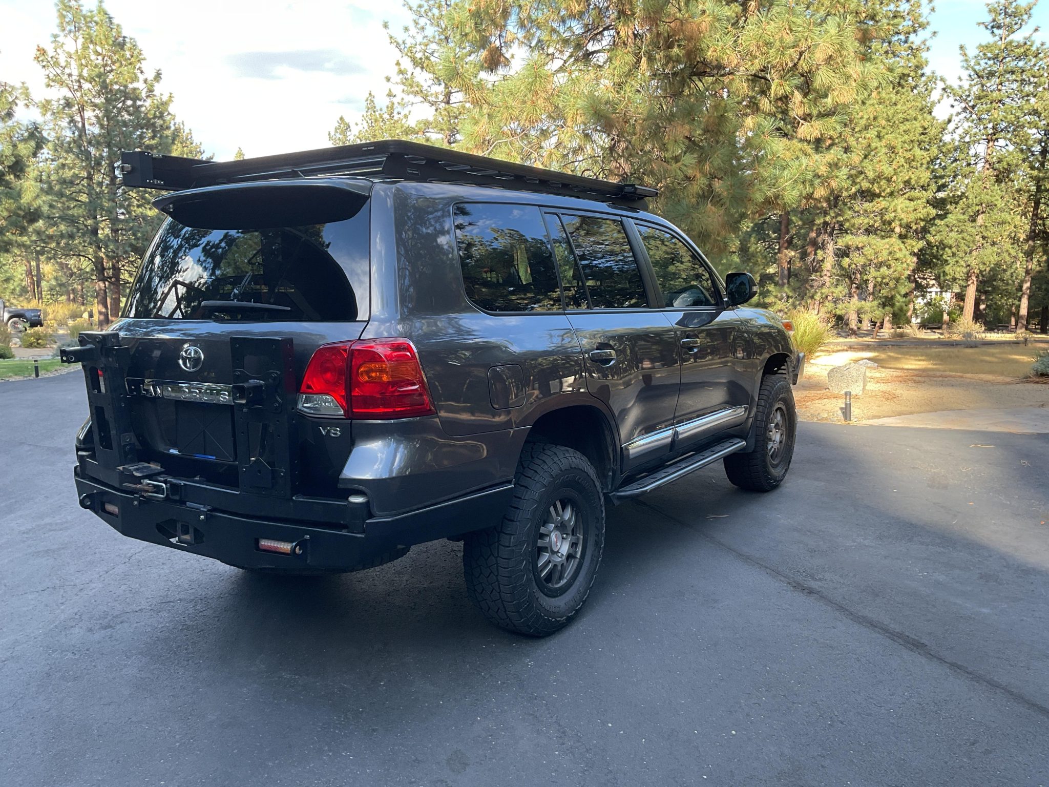 2014 Toyota Land Cruiser URJ200 by ckgreen06