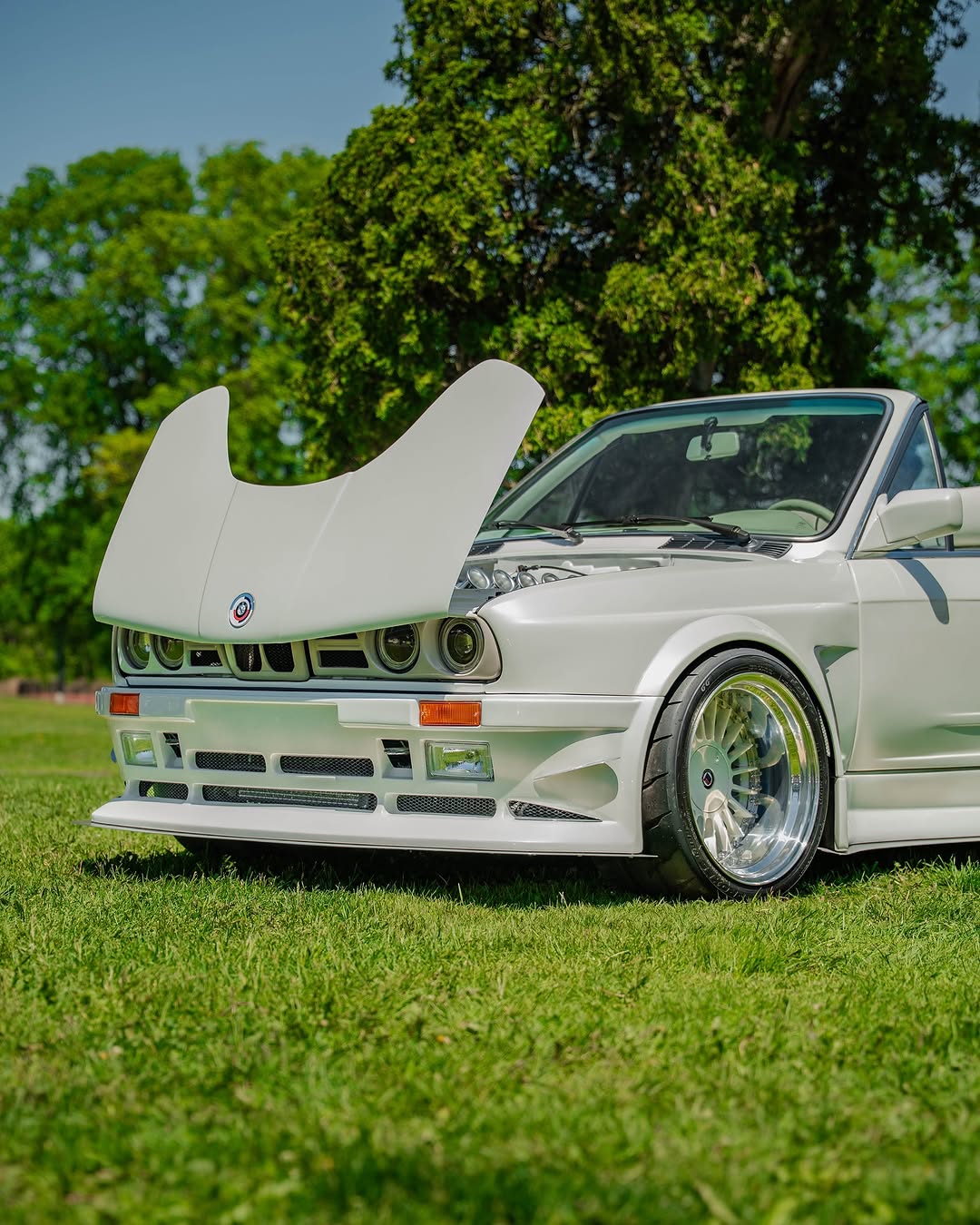 BMW E30 tribute to Paid in Full movie