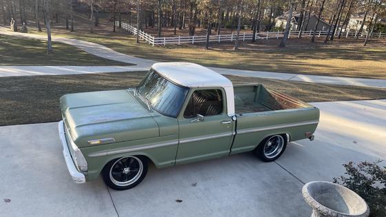 4.6L V8 1969 Ford F-100