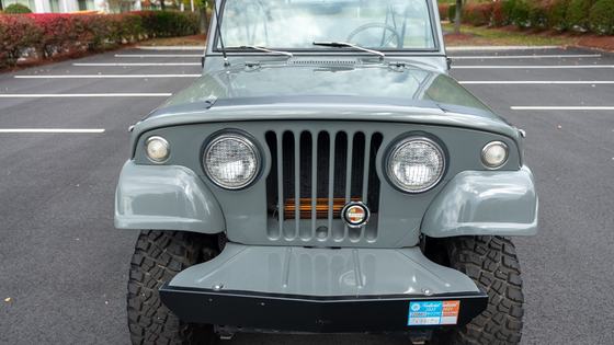 Modified 1968 Jeep Jeepster Commando V6