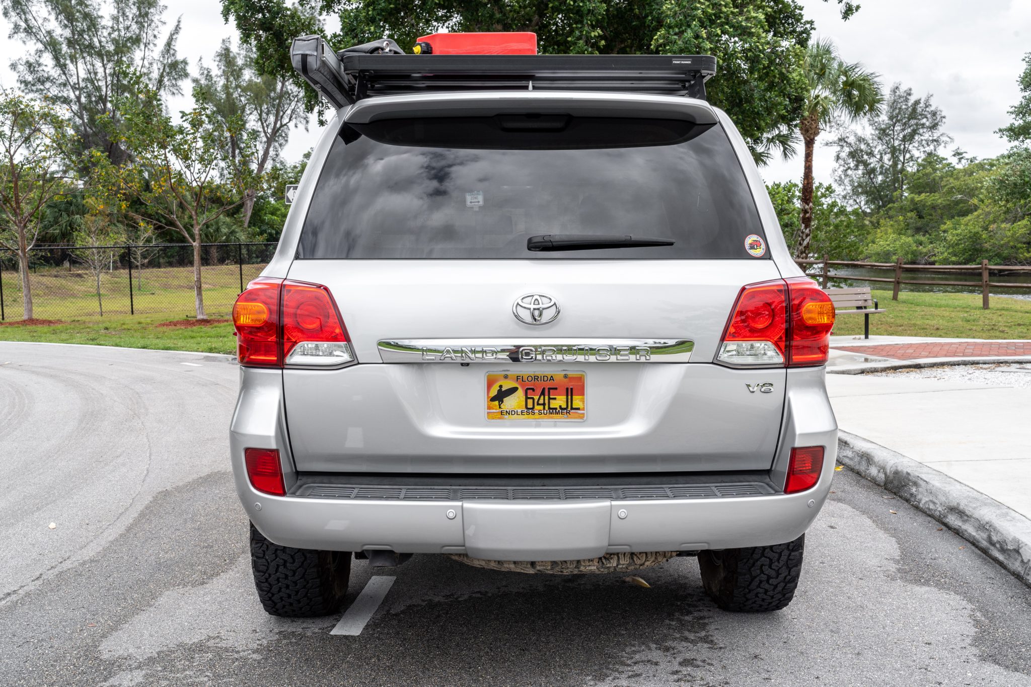 2013 Toyota Land Cruiser URJ200 by Unknown Builder