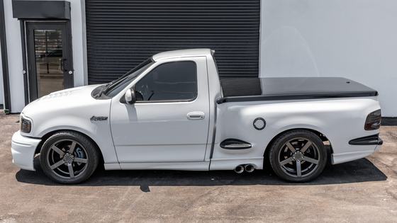 2001 Ford F-150 SVT Lightning