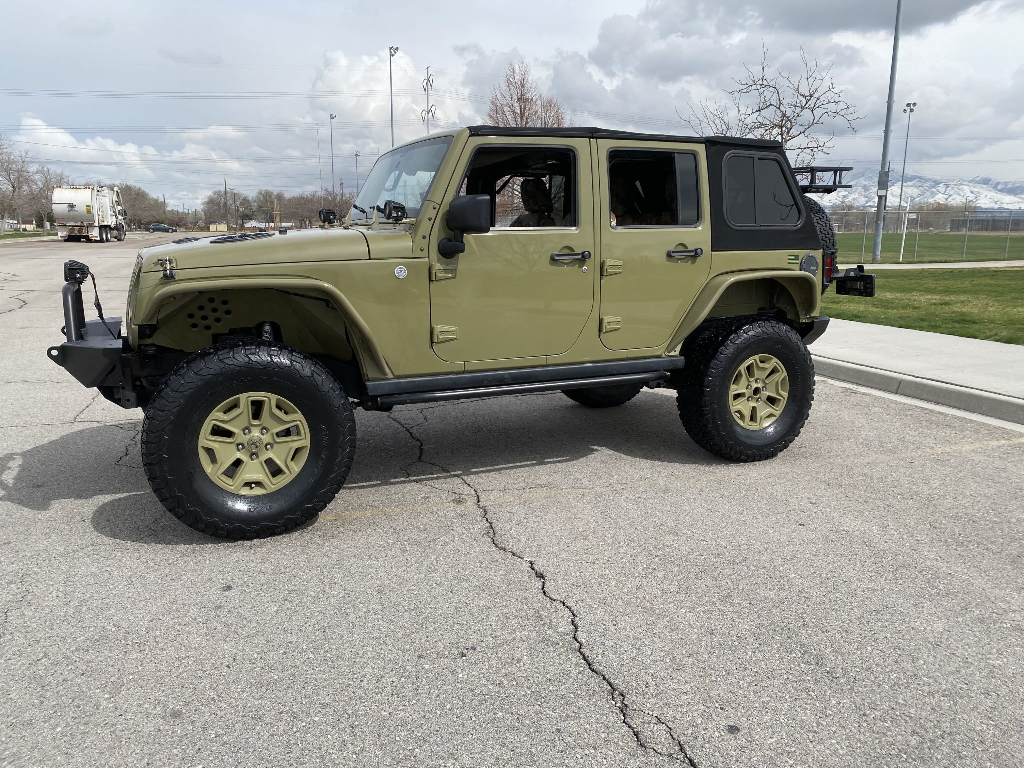2013 Jeep Wrangler Unlimited Rubicon by RiversideRides