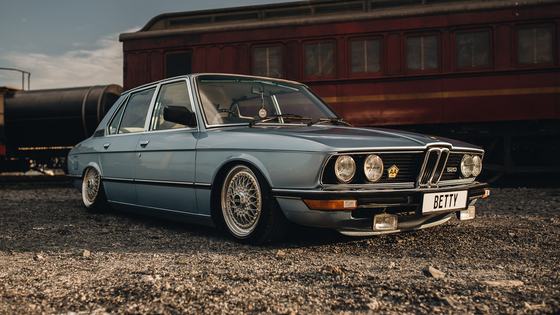 1981 BMW E12 520i by Nini