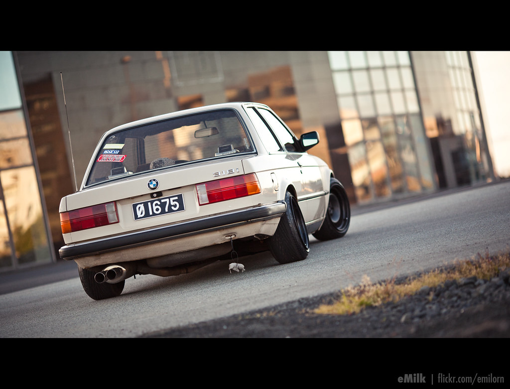 Widened Steel Wheels on 24V BMW E30