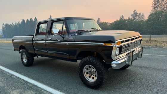 1977 Ford F-250 Custom Highboy Crew Cab 4×4
