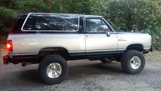 1988 Dodge Ramcharger 4×4 by James Bennett