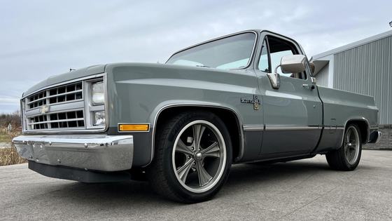 1985 Chevrolet C10 Scottsdale 4-Speed