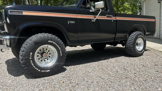 1985 Ford F-150 4×4 by Swerve78