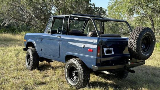 1975 Ford Bronco by KrisLH