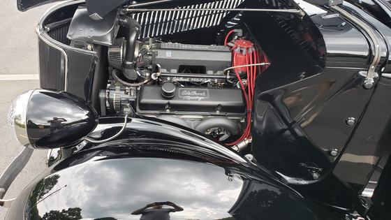 Edelbrock Racing V8-Powered 1936 Ford Roadster