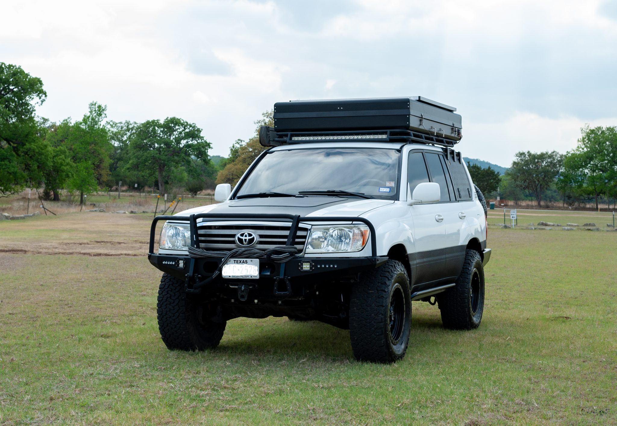 2006 Toyota Land Cruiser Overland Build