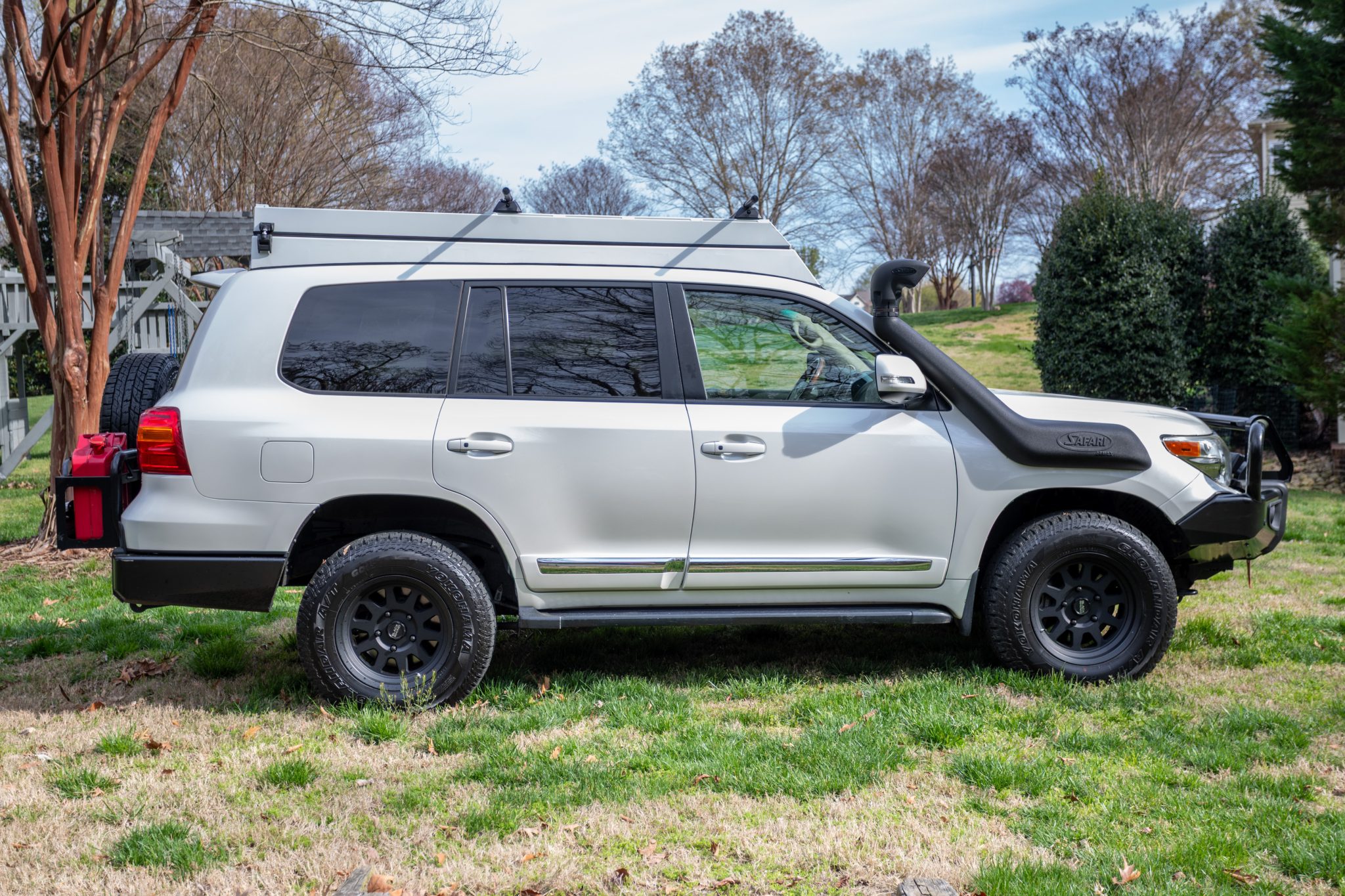2014 Toyota Land Cruiser URJ200 Overland by WC54Fann