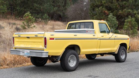 1977 Ford F-150 Custom 4×4