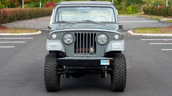 Modified 1968 Jeep Jeepster Commando V6