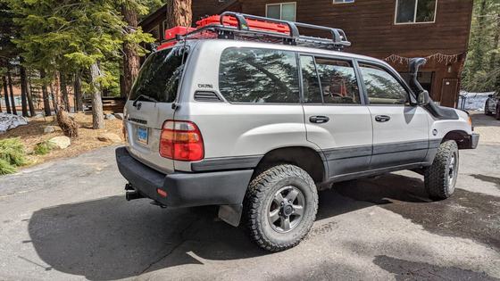 2001 Toyota Land Cruiser UZJ100