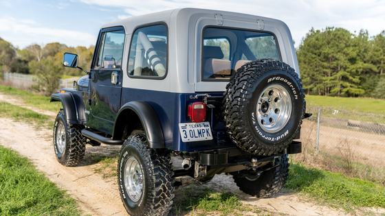 Modified 1985 Jeep CJ-7 with Rubicon Lift