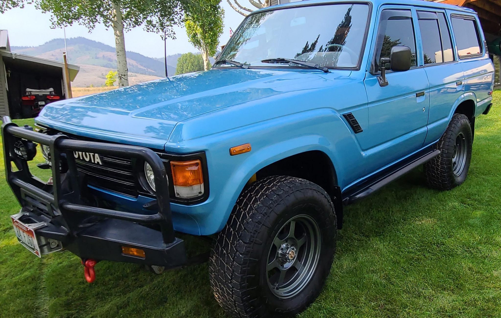 1984 Toyota Land Cruiser FJ60 by Seller
