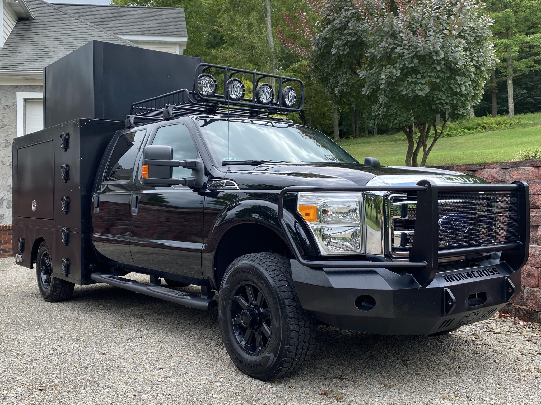 Custom Utility Box 2015 Ford F-350 Super Duty