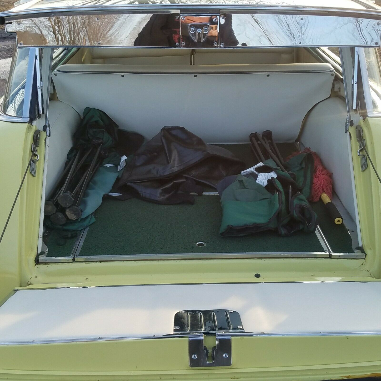 Restomod 1955 Chevrolet Nomad with Modern V8
