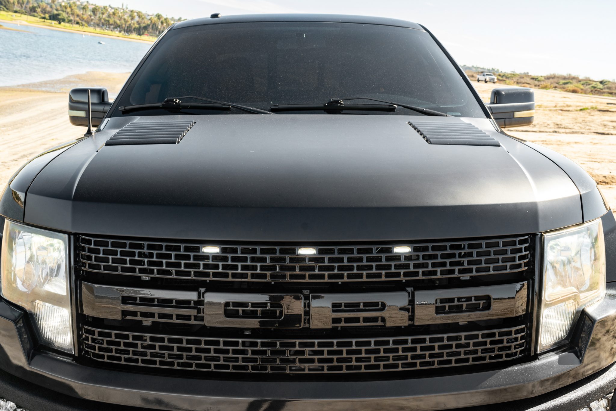 2010 Ford F-150 SVT Raptor by FarqDaddy