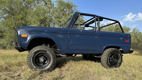 1975 Ford Bronco by KrisLH