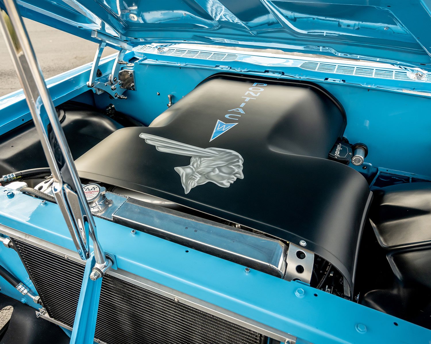 1959 Pontiac Bonneville Restomod in Riviera Blue