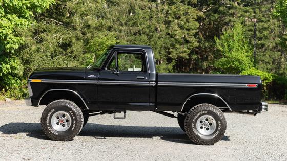 1977 Ford F-150 Custom 4×4