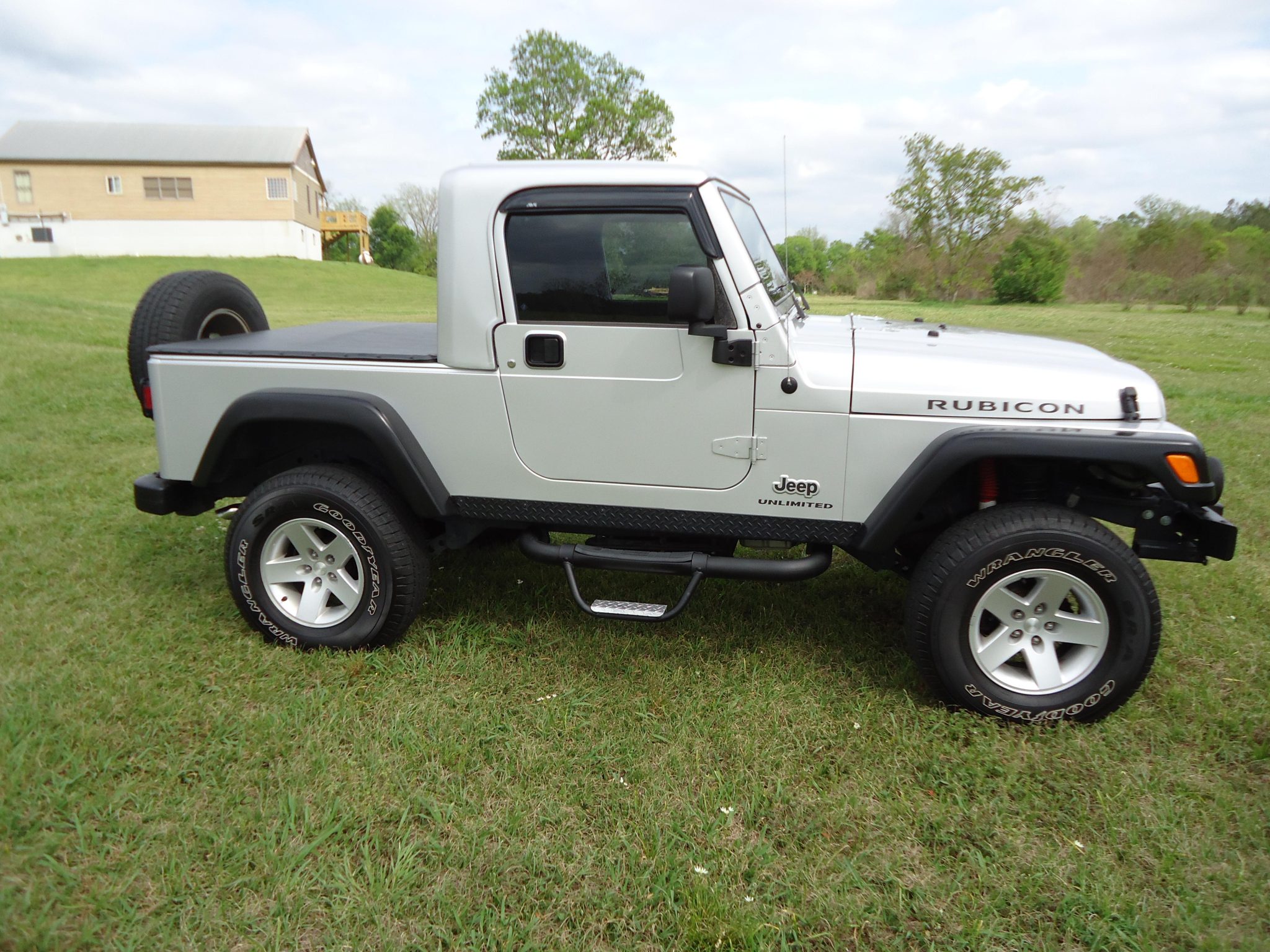 Modified 2005 Jeep Wrangler Unlimited Rubicon