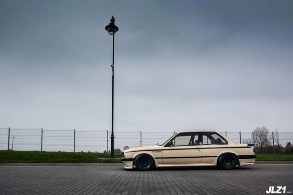 BMW E30 with BBS Body Kit