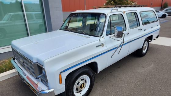 1977 Chevrolet C20 Suburban Custom Deluxe