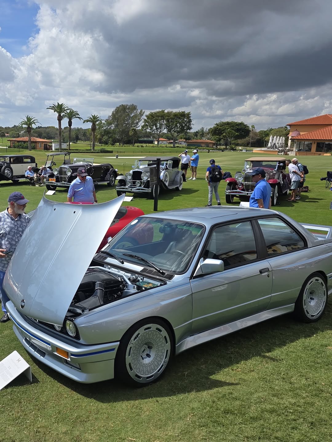 V10-Swapped BMW E30 M3 by Renner