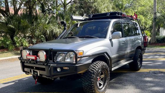 2002 Lexus LX470 by Terry Bravis